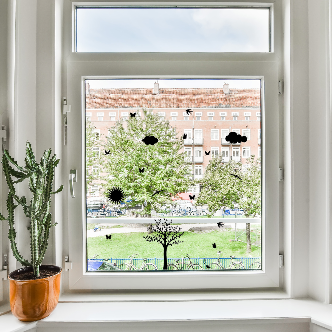 Herbruikbare raamstickers - Grachtenpand uitbreiding lente/zomer boom