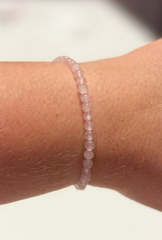 Rozenkwarts armband 4 mm