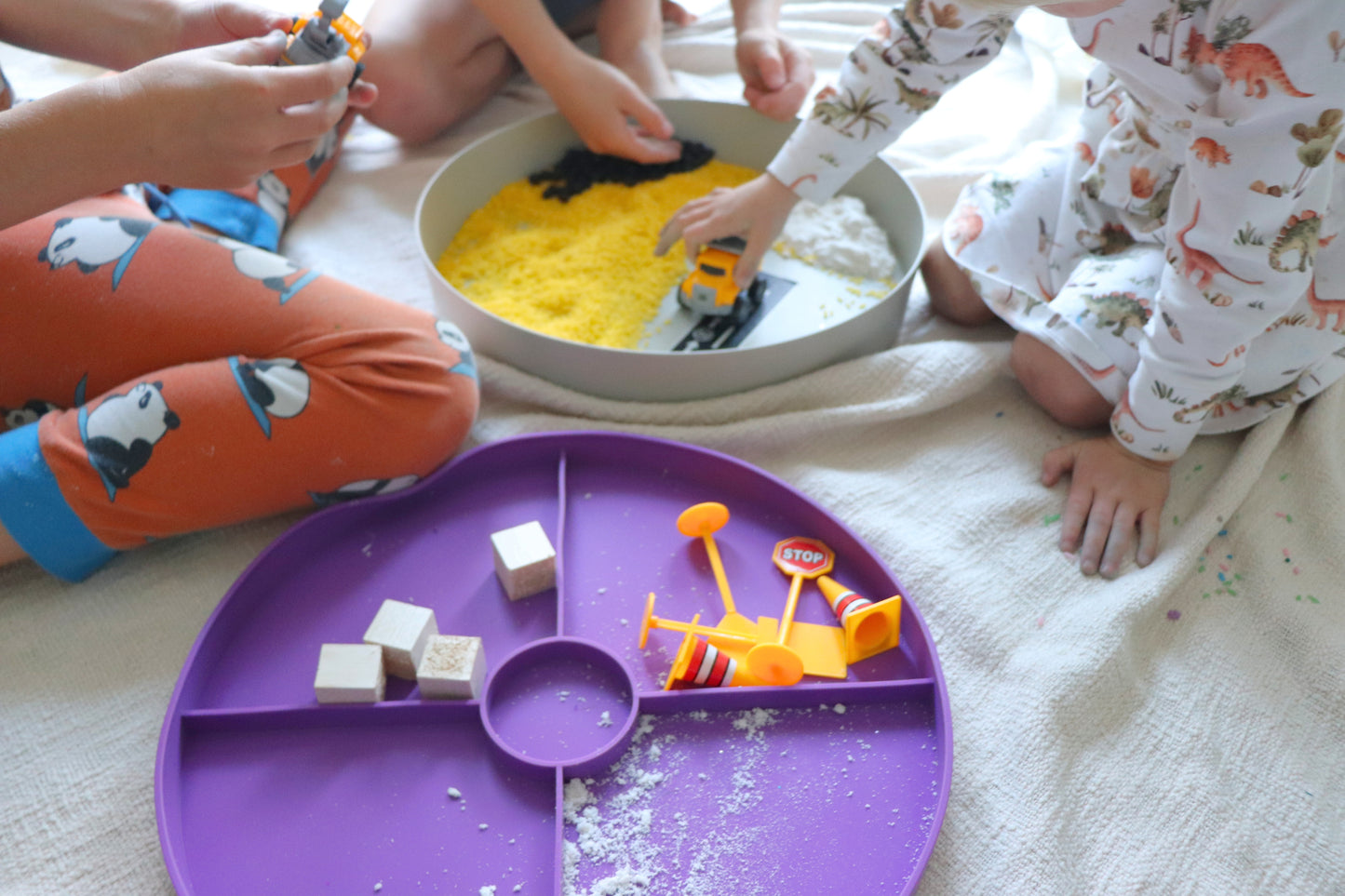 Jellystone play tray - Lila