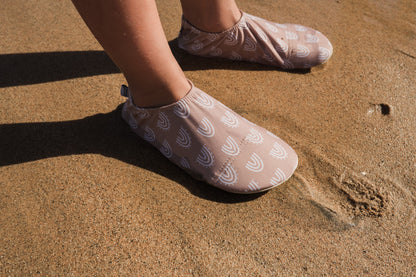 Slipstop | Waterschoentjes voor kinderen | Regenboog | Caramel