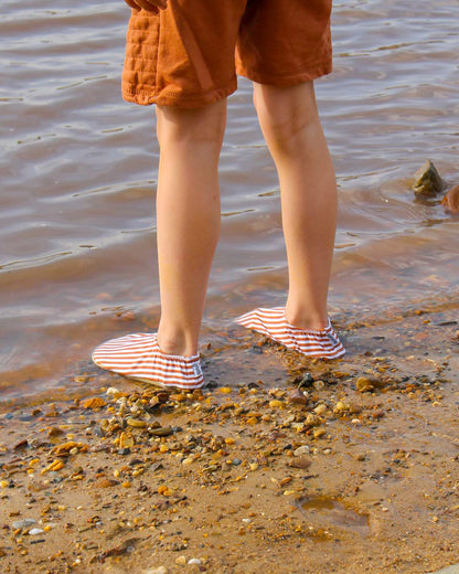 Slipstop | Waterschoentjes voor kinderen | Gestreept | Cognac stripe