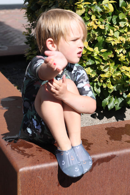 Slipstop | Waterschoentjes voor kinderen | Antislip schoen | Grijs met Smileys | Smiley Grey