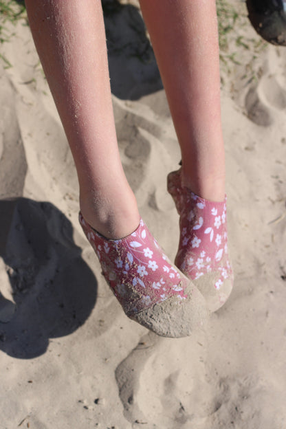 Slipstop | Waterschoentjes voor meisjes | Antislip schoen | Bloemenprint | Stone flower